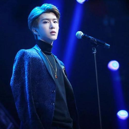 娱乐圈吃瓜元素表范丞丞,娱乐圈吃瓜达人,揭秘明星背后的故事 第1张 娱乐圈吃瓜元素表范丞丞,娱乐圈吃瓜达人,揭秘明星背后的故事 第1张